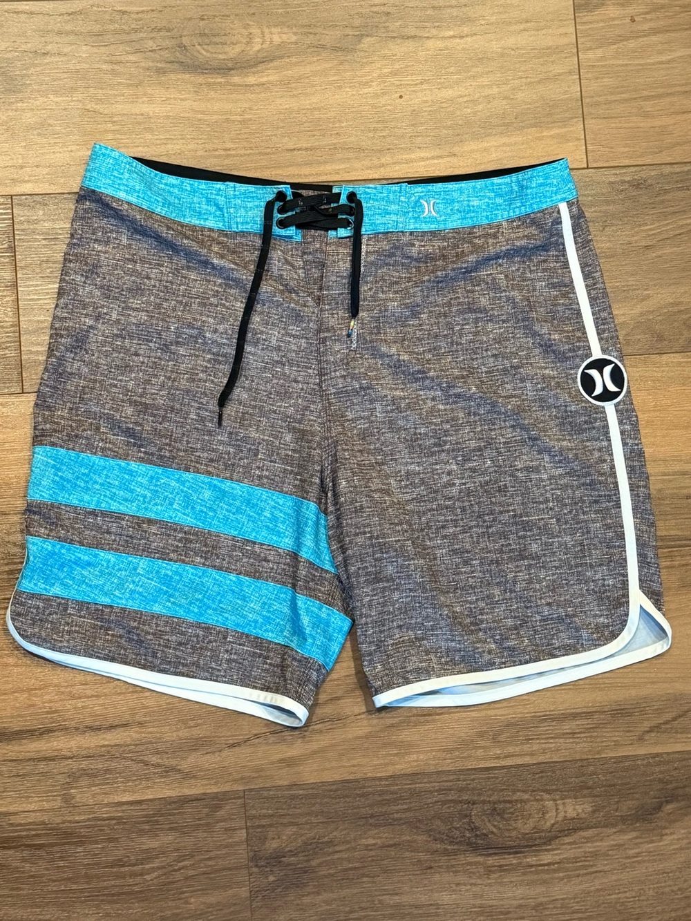 Hurley Men's Board Shorts in Heather Gray with Turquoise Accents